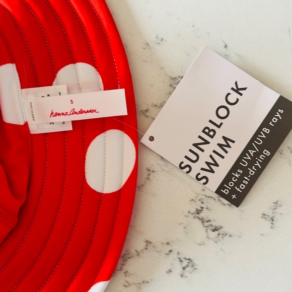 Hanna Andersson Sunblock Reversible Swim Hat - Picture 6 of 9